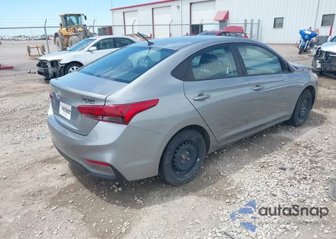 2022 Hyundai Accent Se z USA, uszkodzony, nr VIN 3KPC24A63NE155481